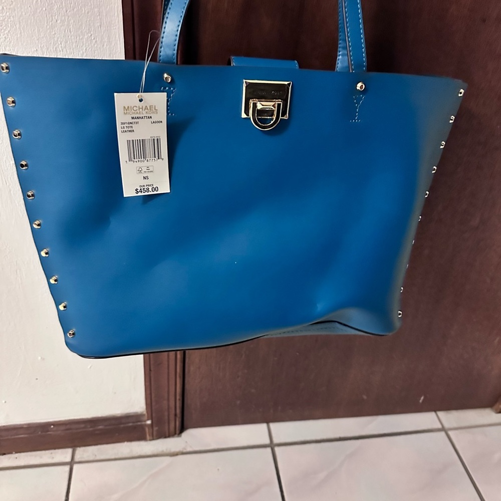 LAST CHANCE DEAL MK HANDBAG BRAND NEW WITH TAGS NEVER USED